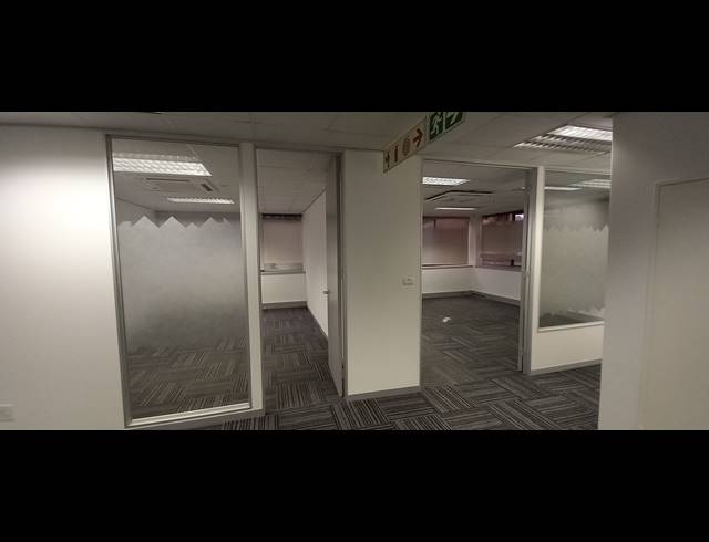 366M² OFFICE TO LET IN WOODMEAD